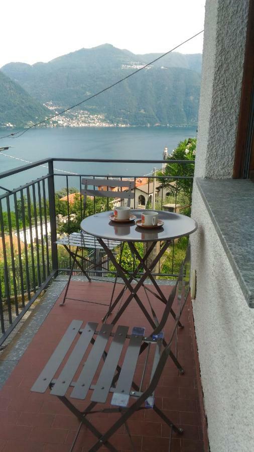 Gli Ulivi Di Nesso Villa Luaran gambar
