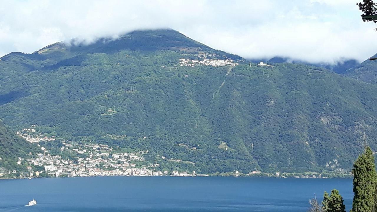 Gli Ulivi Di Nesso Villa Luaran gambar